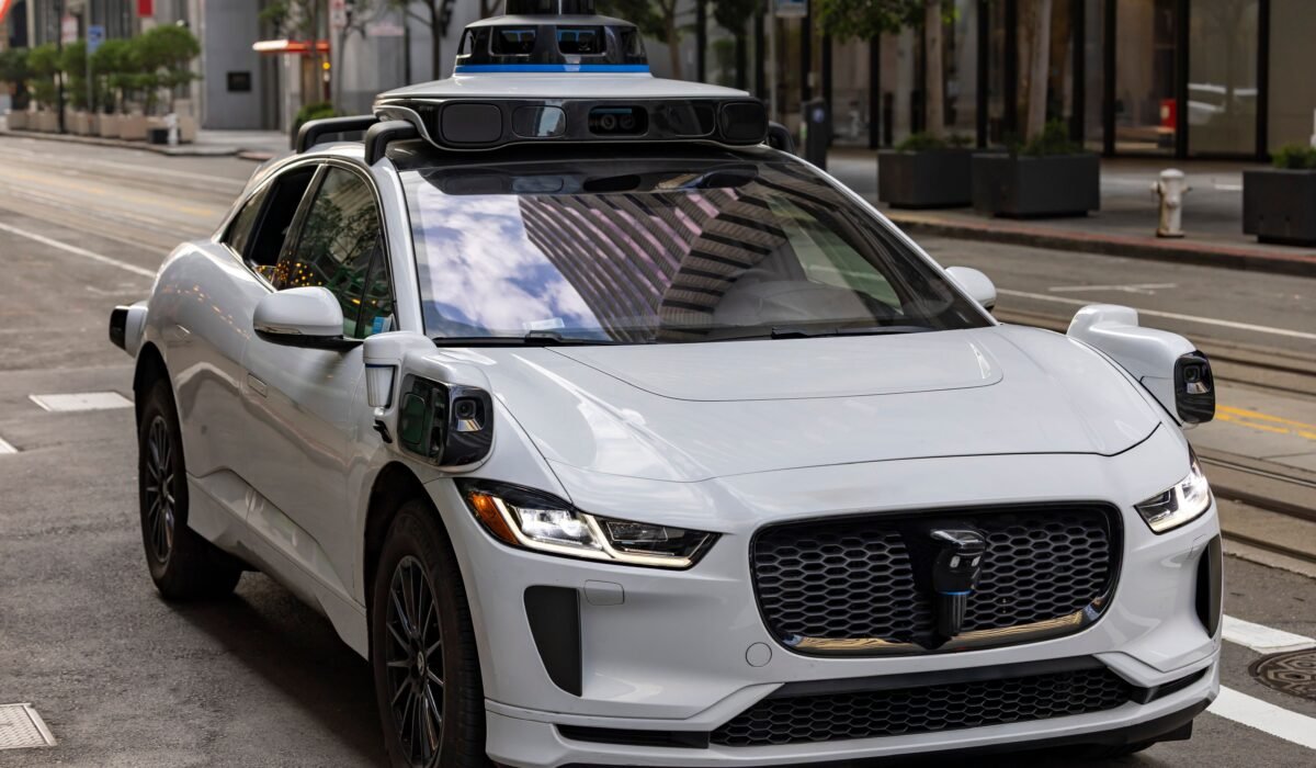AI improves electric vehicle performance — AI Improves Electric Vehicle Performance: 7 Powerful Ways — Photo by Stephen Leonardi on Pexels