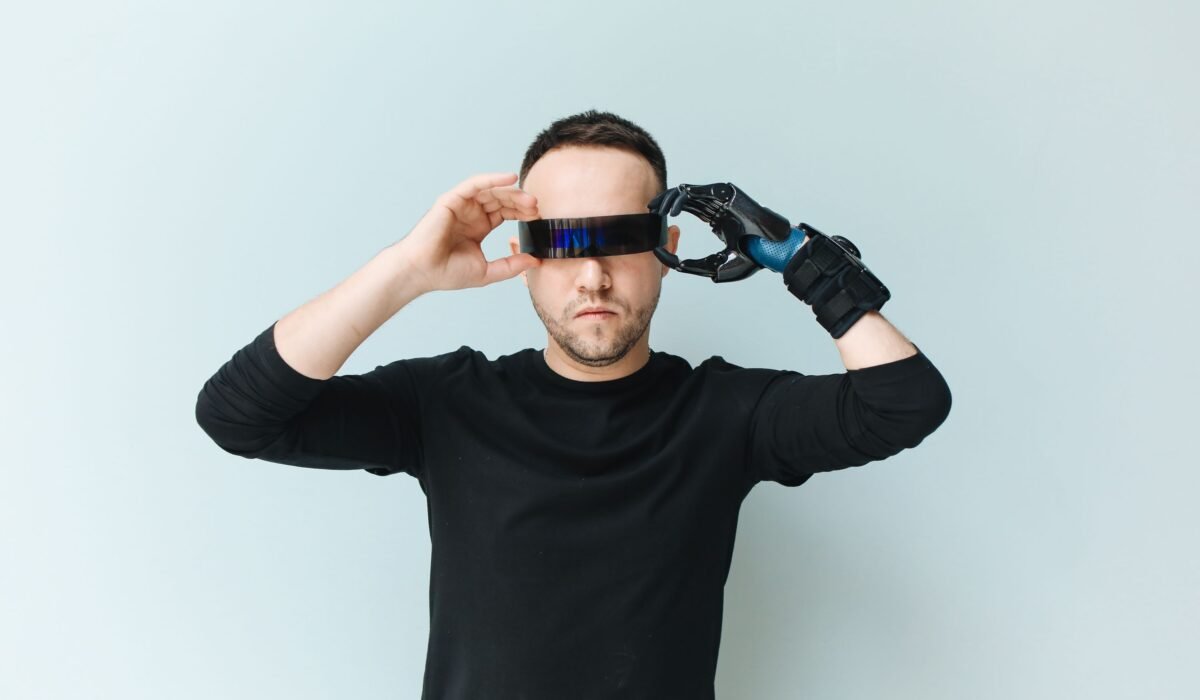 Future of Smart Glasses 2026 — Future of Smart Glasses 2026: Essential Trends — Photo by Polina Tankilevitch on Pexels
