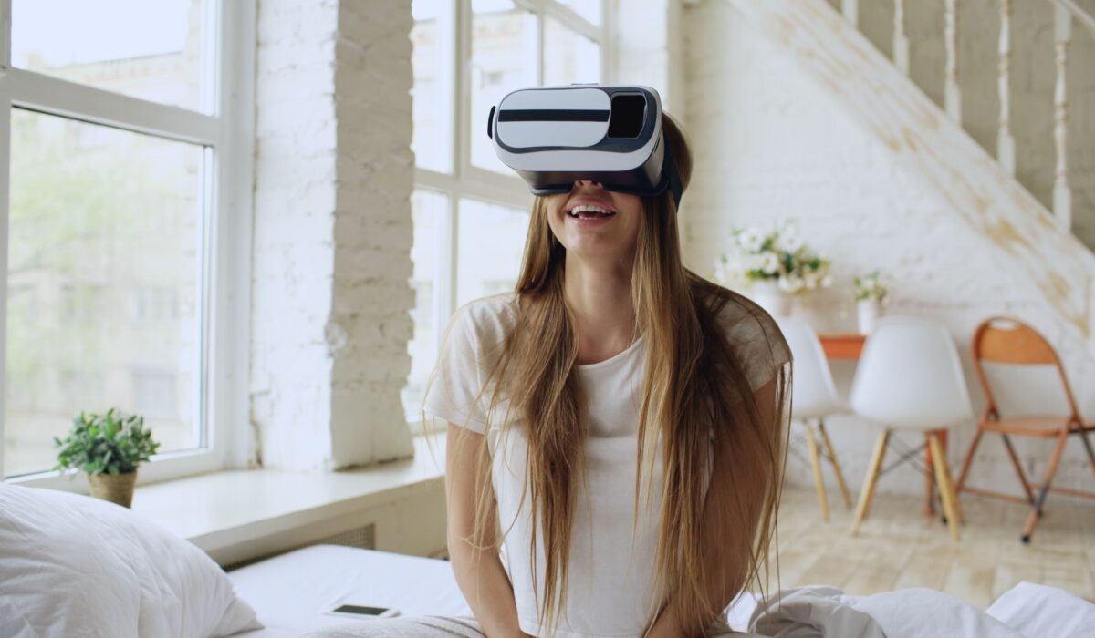 VR transforms home entertainment — VR Transforms Home Entertainment: 5 Powerful Ways — Photo by Vitaly Gariev on Pexels