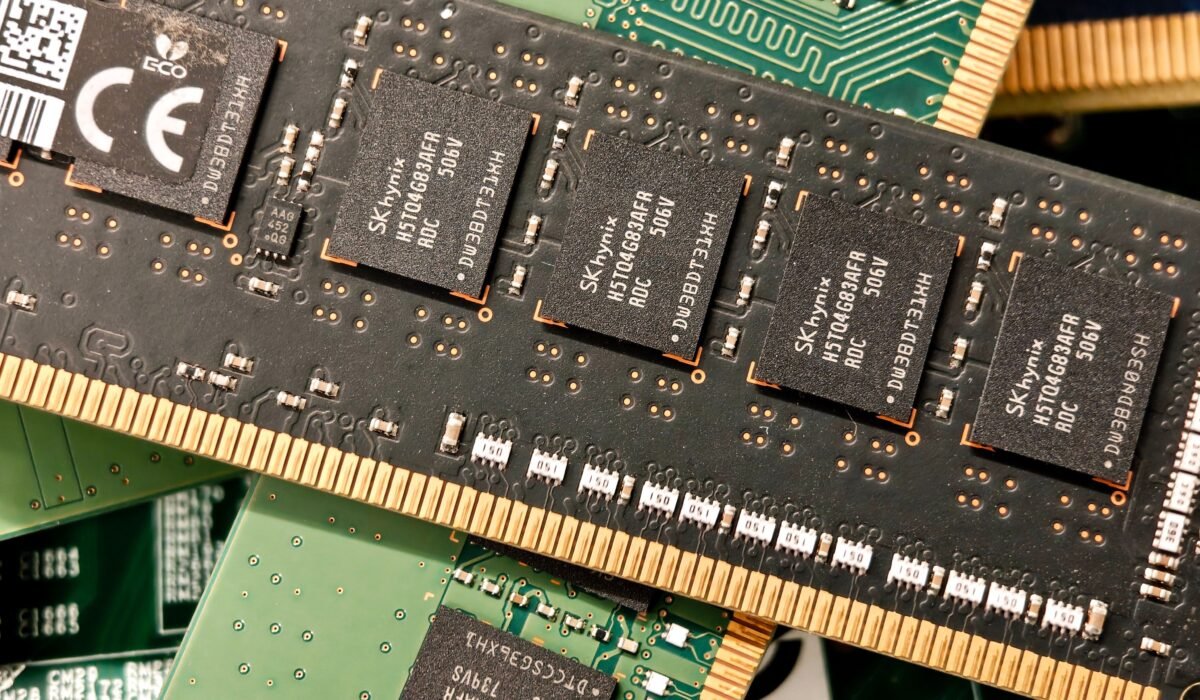 improve computer storage performance — Improve Computer Storage Performance: 7 Effective Tips — Photo by Adriano Ponte Abreu on Pexels