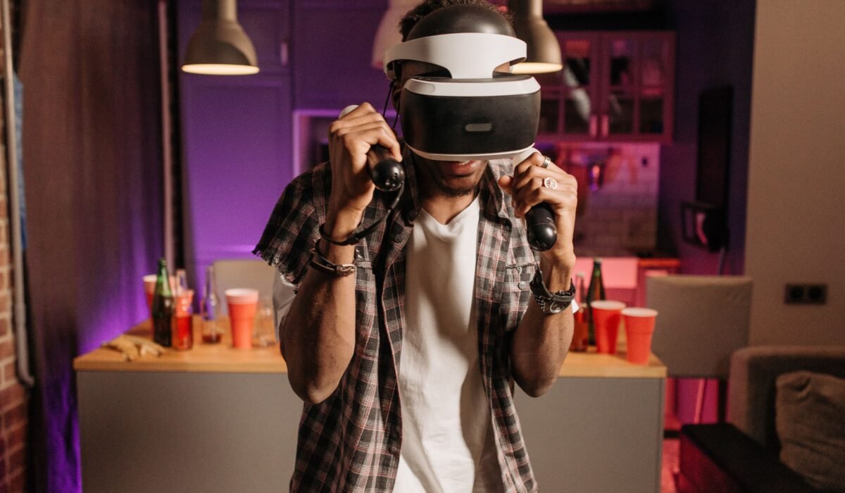 smart home gadgets for gaming — Smart Home Gadgets: 5 Essential Picks for Gaming — Photo by Pavel Danilyuk on Pexels